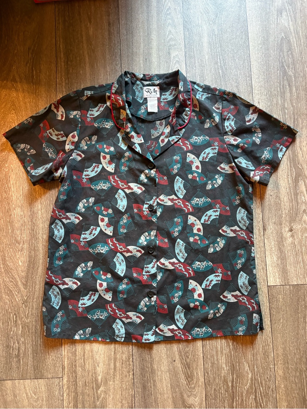 Vintage 90’s RM Malumi of Hawaii Button Down Short Sleeve Shirt